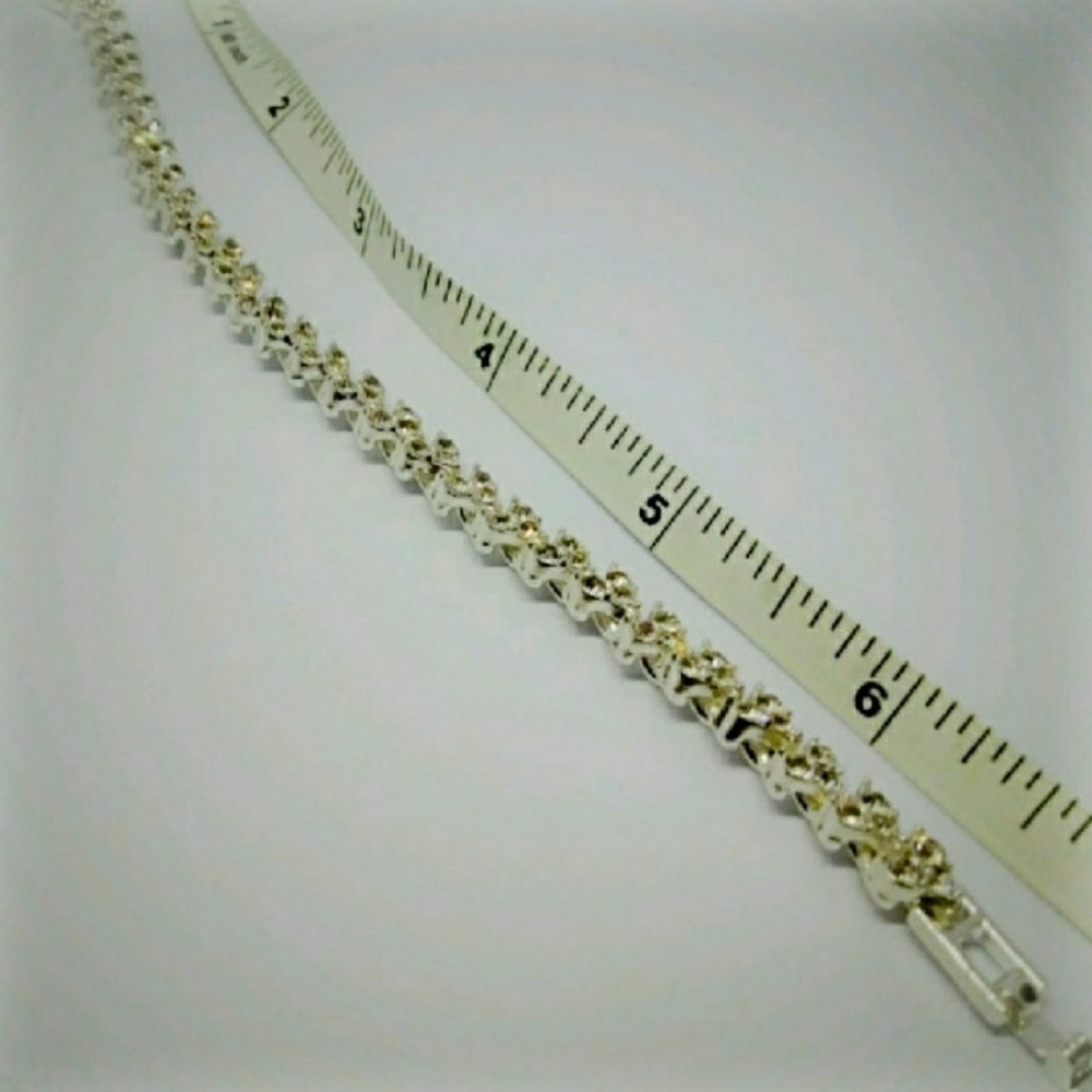 ππ Restocked - 925 Heart-Shaped Tennis Bracelet - Picture 3 of 6